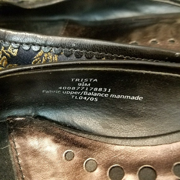 💥SALE 3 for $20💥 Japanese Floral Shoes - Picture 7 of 8